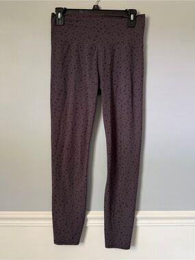Vuori leopard spotted leggings size medium
